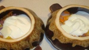 Куриные желудки в горшочках