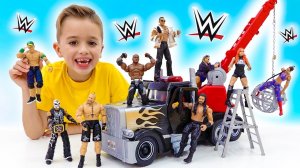 Влад и Ники занимаются спортом вместе с игрушками WWE и становятся сильнее! Видео от Влада и Ники!