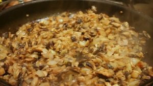 Куриные котлеты с шампиньонами