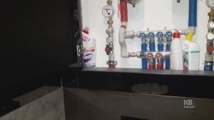 Распашной сантехнический шкаф