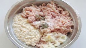 Куриные котлеты в картофельной стружке