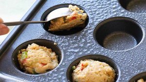 Кукурузные шарики с луком и болгарским перцем