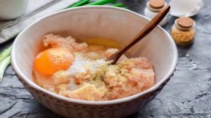 Куриные котлеты с зеленым луком