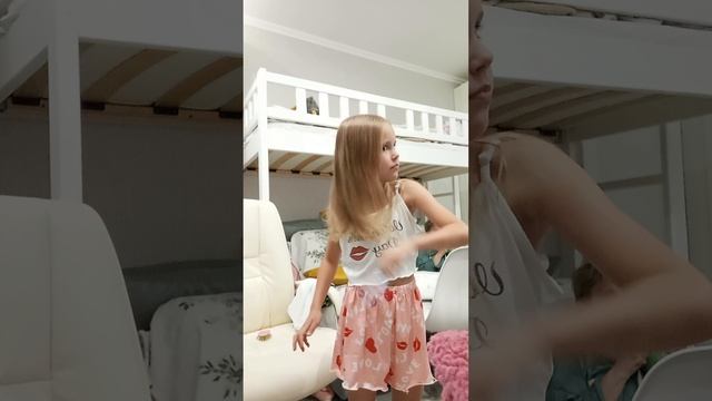 1000012541.mp4 смотреть онлайн