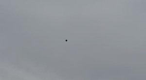 Черная Сфера Парит Над Белградом