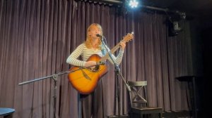 Софья Трубчанинова - Лето научи меня летать, Е. Болдырева