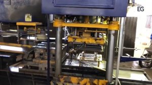 Пресс для производства цементно-песчаной черепицы HFT536