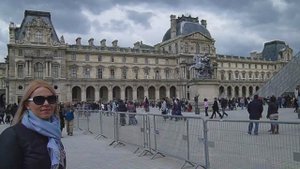 Площадь Согласия и возле Лувра (Париж, Франция).