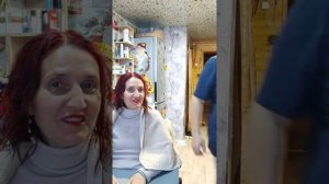 Дневной эфир от 23.09 25 Мою Кате голову, делаю маникюр, кормлю перед поездкой на праздник 🤗