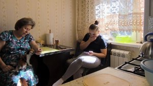 Готовлю шашлык в аэрогриле пришла Лена 😊