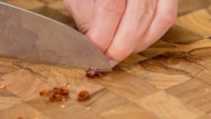 Маринованная капуста с острым перцем