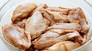 Куриные крылья в маринаде