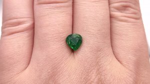 Гранат Цаворит груша 2.24 ct. Танзания + гемм. заключение