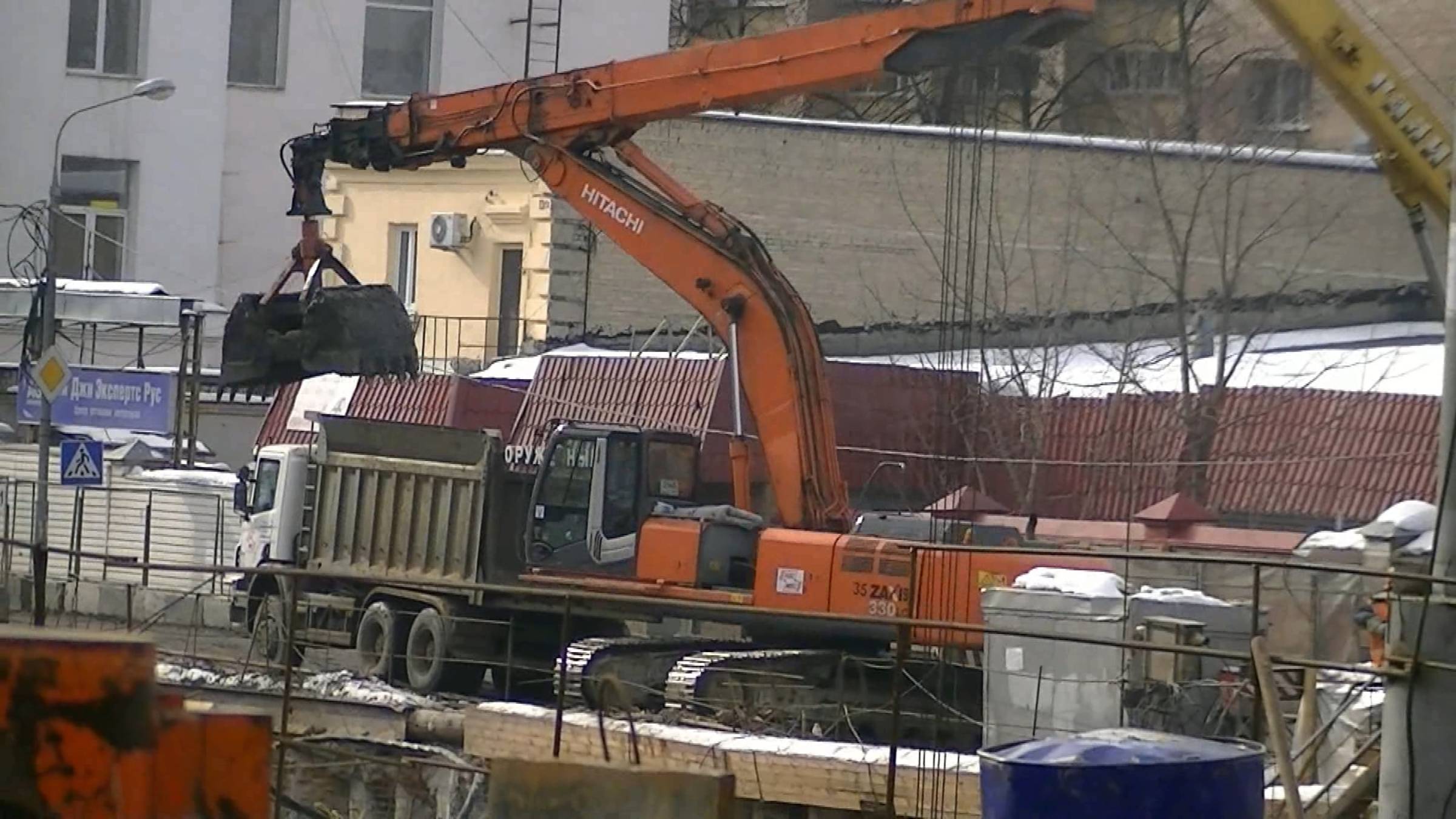 Экскаватор Hitachi Zaxis 330LC с телескопической рукоятью смотреть онлайн