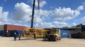 18 контейнеров, 10 машин и 24 часа работы.#беларусь #такелаж #работа #контейнер