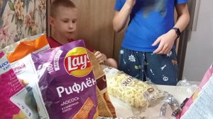 Пробую чипсы