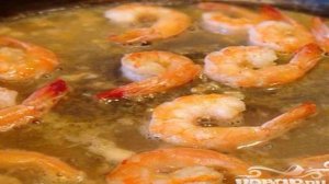 Жгучие креветки в ледяной пиале