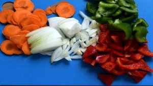 Маринованная свинина с овощами