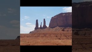 768. Дети шлют нам приветы из Долины Монументов.