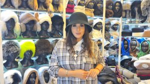 ПЕРЕВЕРТЫШИ КЕПКИ БЕРЕТЫ ФЕТРОВЫЕ ПИЛОТКИ ТАБЛЕТКИ ШЛЯПЫ ЭКО УШАНКИ И ШАПКИ МУФТА У АННЫ Садовод