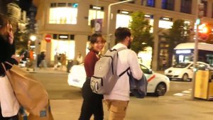 PRETTY GIRLS GET SCARED and RUN LIKE CRAZY !!! Bushman Prank