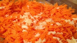 Маринованные голубцы с морковкой
