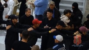 В Емельяновском районе силовики провели рейд в кафе, в котором собралось более 600 человек