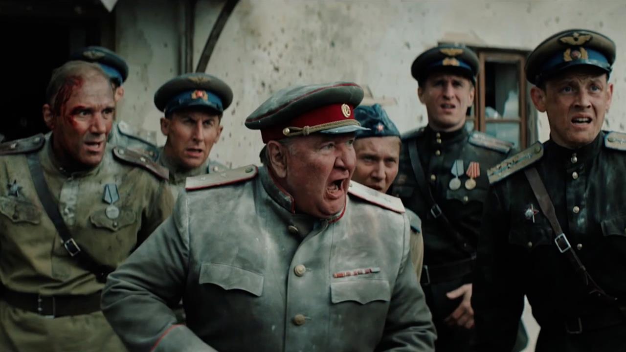 Захватывающий и современный: первые зрители триллера "Август" оценили фильм