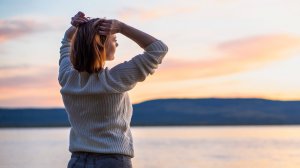 Вечер. Девушка. Закат. Осенняя фотосессия на берегу Амура