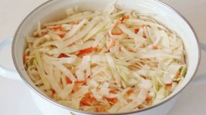 Маринованная капуста с луком и морковью