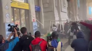 Сегодня в более чем 75 городах Италии проходят демонстрации в поддержку Палестины.