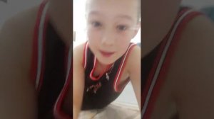 учусь играть в футбол первый день