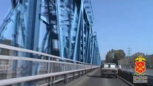 Междуреченец угнал мотоцикл, напился в баре, а потом угнал «шестерку» и устроил полицейскую погоню.