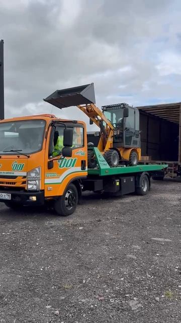 Мини-погрузчики удобно перевозить #спецтехника #automobile #минипогрузчик #сельскоехозяйство #everun смотреть онлайн