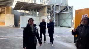 Окупаемость_20_лет？_Фермер_40_на_заводе_зерносушилок_Strahl