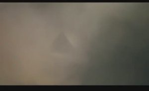 Нечто Треугольное в Небе Над США