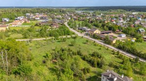 ПРИЛЕСНОЙ УЧАСТОК У ВОДЫ В КОТТЕДЖНОМ ПОСЕЛКЕ АВРОРА