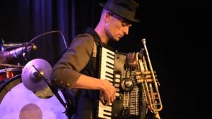 Человеки оркестры