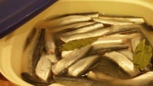 Маринованная салака