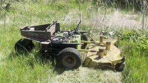 Газонокосилка с дистанционным управлением и электроприводом