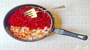 Летний борщ с кабачками
