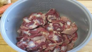 Желудки куриные, тушенные с картошкой