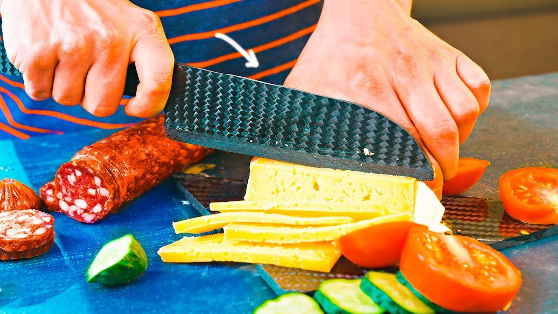 ЧТО ЛУЧШЕ НОЖ ИЗ КАРБОНА VS ИЗ СУПЕР КЛЕЯ? смотреть онлайн