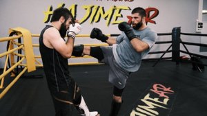 Тренировка борца MMA