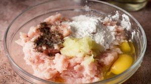 Куриные котлеты в мультиварке