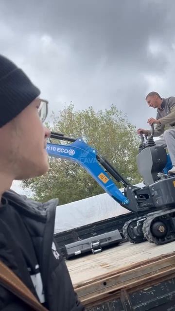 Отгрузка мини экскаватора рипа р10 Андрею в Саратов #rippa #миниэкскаватор #excavator смотреть онлайн
