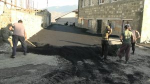В Ботлихе продолжается ремонт автодорог за текущий год