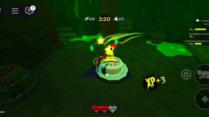 играем в банан ест в роблокс с маичкой и с ричардом