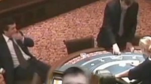 ПомошничОк юриста уверяет, что долги более 400 т.р. спишут только через суд. Свободные уши Хрюши