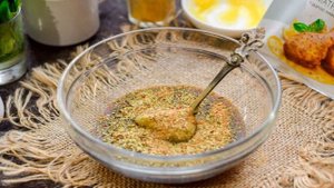 Куриные крылышки с соусом